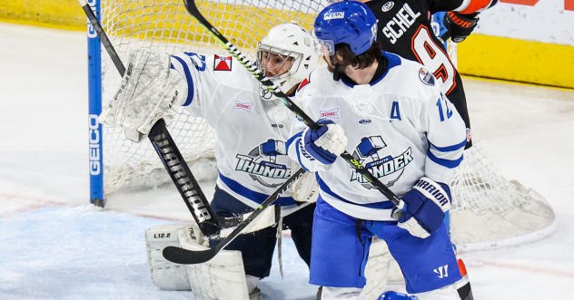 Wichita Thunder goaltender Jake Theut vs. the Kansas City Mavericks