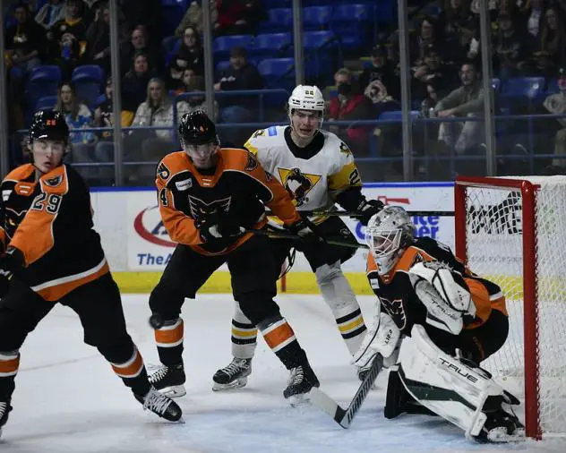 Lehigh Valley Phantoms goaltender Garrett Metcalf