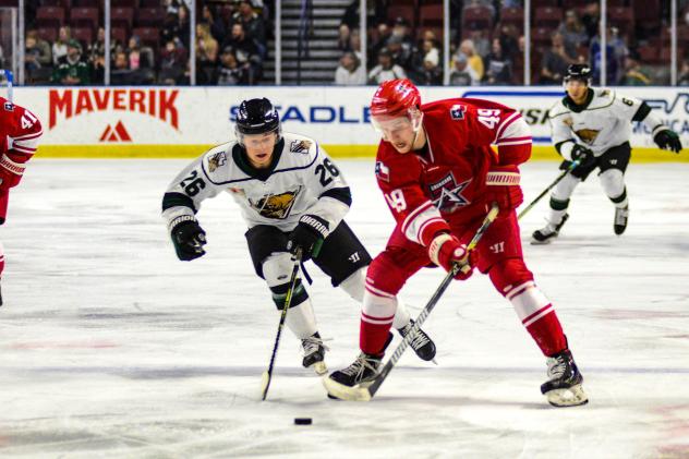 Allen Americans right wing Dawson Butt (right) vs. the Utah Grizzlies