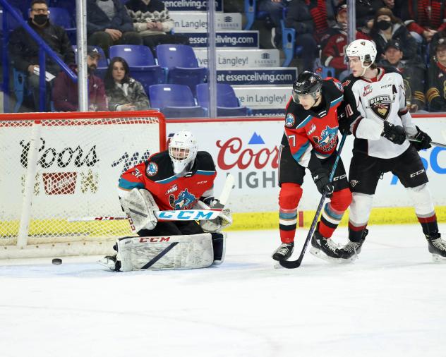 Kelowna Rockets goaltender Talyn Boyko eyes a puck against the Vancouver Giants