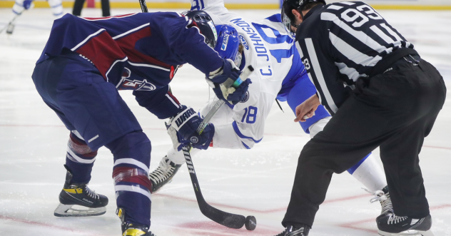 Wichita Thunder face off against the Tulsa Oilers