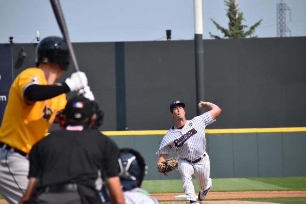 Somerset Patriots pitcher Ken Waldichuk delivers