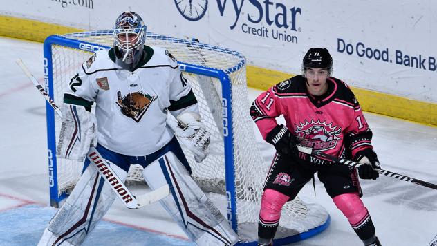 Orlando Solar Bears forward Jake Transit vs. the Utah Grizzlies