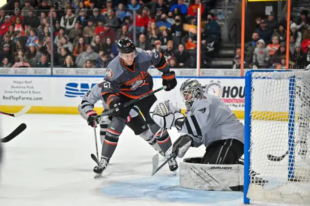 Rapid City Rush goaltender Lukas Parik vs. the Kansas City Mavericks