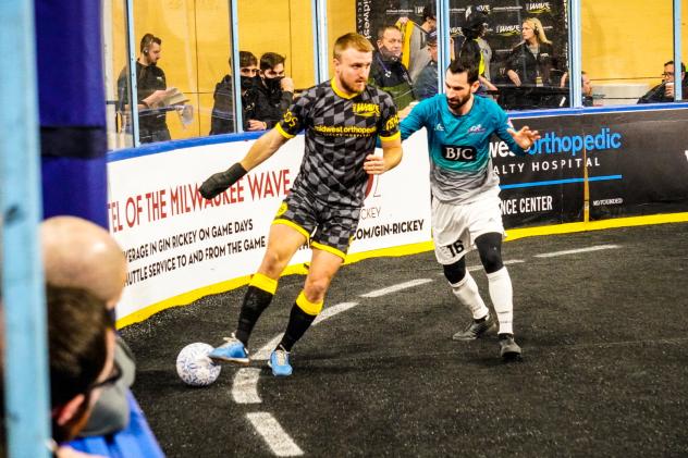 St. Louis Ambush battle the Milwaukee Wave