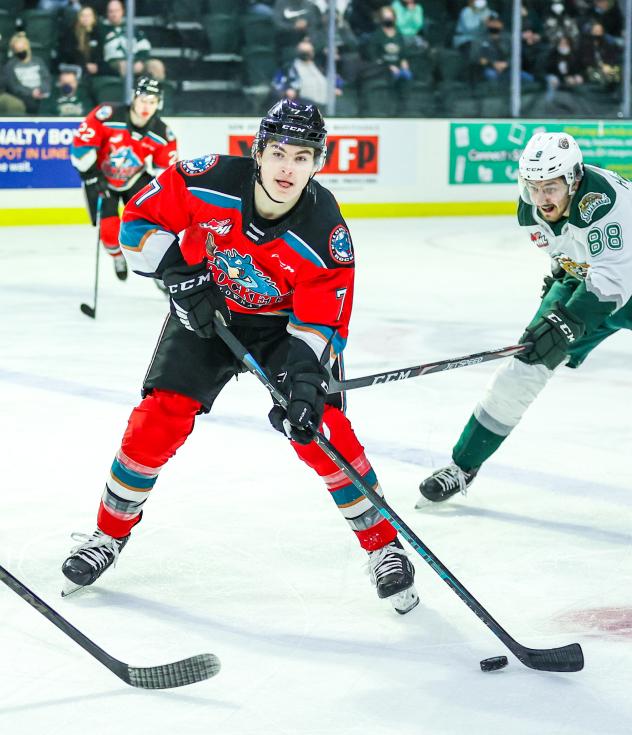 Kelowna Rockets centre Max Graham vs. the Everett Silvertips
