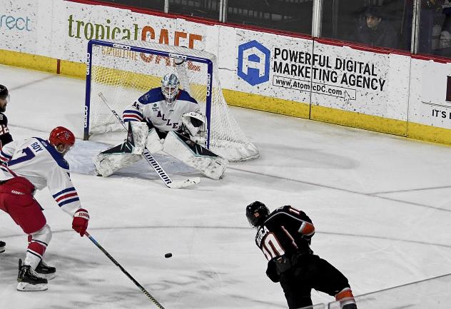 Allen Americans goaltender Antoine Bibeau awaits a Kansas City Mavericks shot