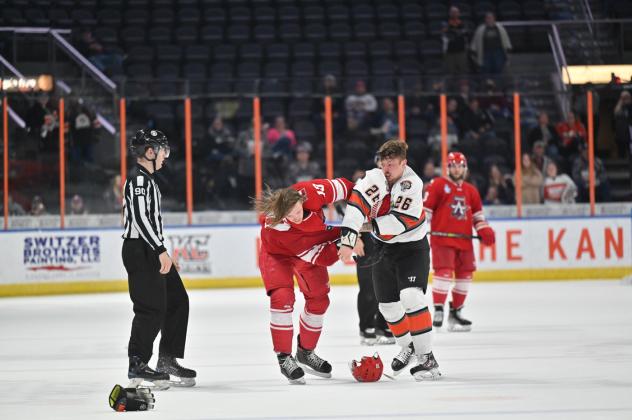 Allen Americans mix it up with the Kansas City Mavericks