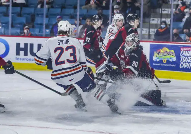 Vancouver Giants goaltender Jesper Vikman vs. the Kamloops Blazers