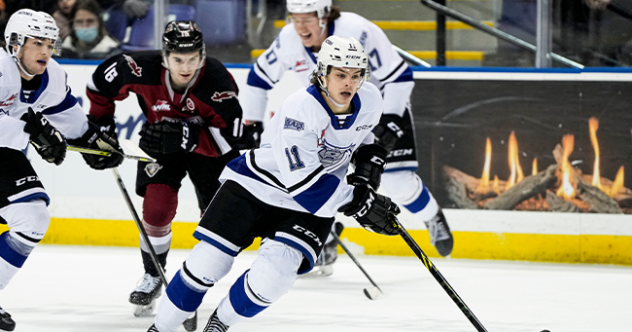 Victoria Royals right wing Matthew Hodson vs. the Vancouver Giants