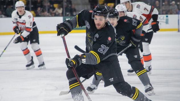 Iowa Heartlanders forward Kris Bennett