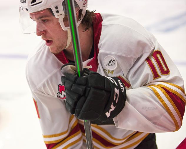 Vancouver Giants forward Zack Ostapchuk