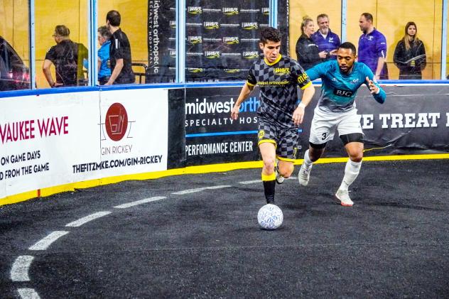 St. Louis Ambush battle the Milwaukee Wave