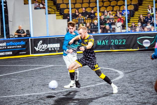St. Louis Ambush battle the Milwaukee Wave