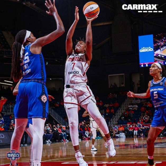 Washington Mystics guard Ariel Atkins puts up a shot