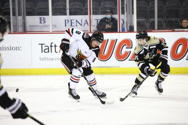 Wheeling Nailers forward Jared Cockrell (right) vs. the Indy Fuel
