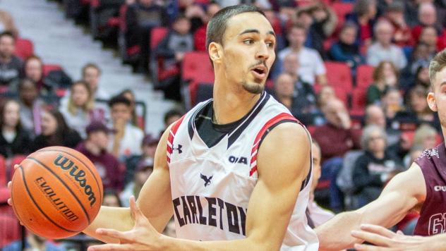 Shooting guard Isiah Osborne with the University of Carleton
