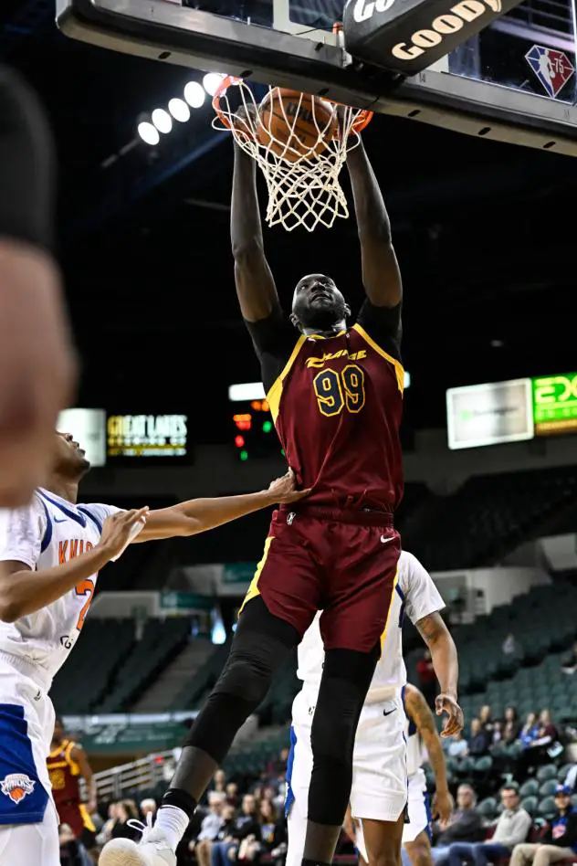 Cleveland Charge center Tacko Fall dunks vs. the Westchester Knicks