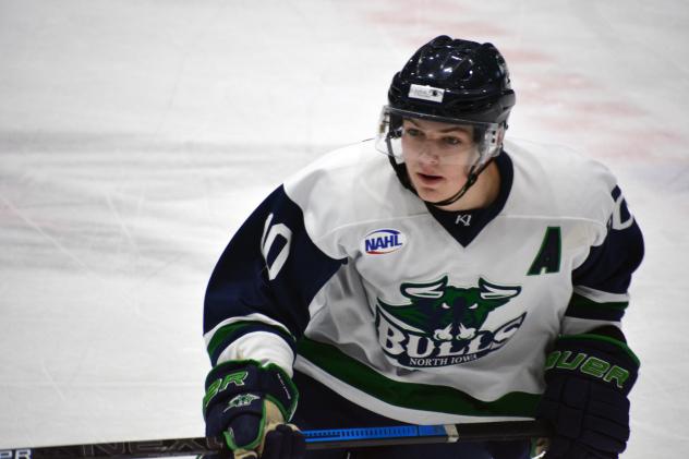 North Iowa Bulls defenseman Jack Mesic