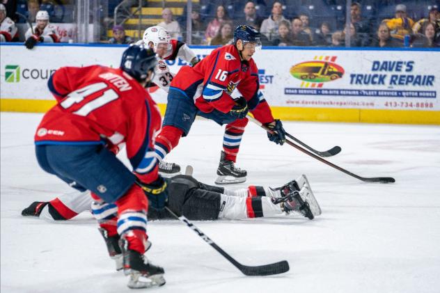 Springfield Thunderbirds center Dakota Joshua vs. the Belleville Senators