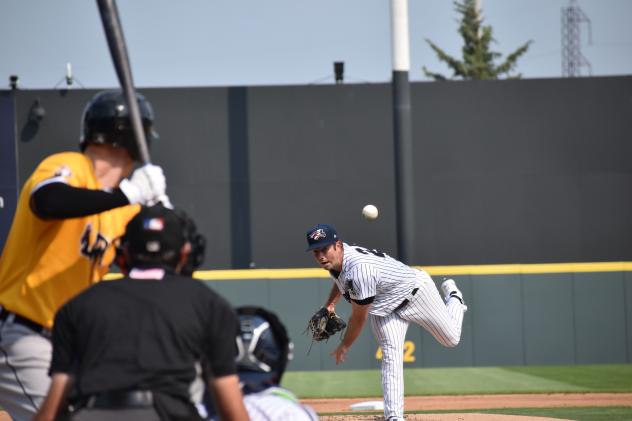 Somerset Patriots pitcher Ken Waldichuk