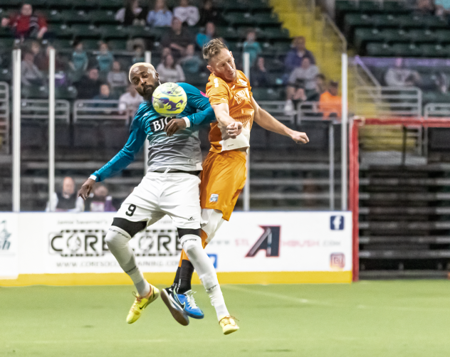 St. Louis Ambush battle the Florida Tropics