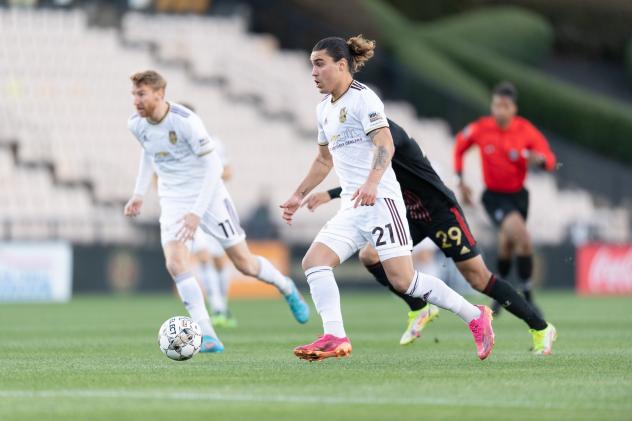 Detroit City FC midfielder Maxi Rodriguez vs. Atlanta United 2