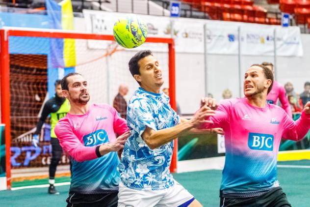 St. Louis Ambush battle the Florida Tropics