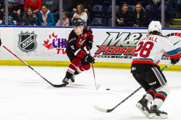 Vancouver Giants right wing Fabian Lysell vs. the Kelowna Rockets