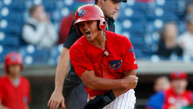 Hao Yu Lee of the Clearwater Threshers