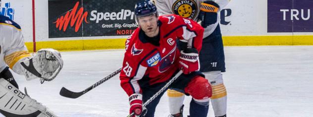 South Carolina Stingrays forward Andrew Cherniwchan