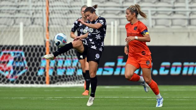 Racing Louisville FC vs. the Houston Dash