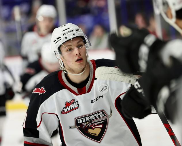 Vancouver Giants right wing Fabian Lysell