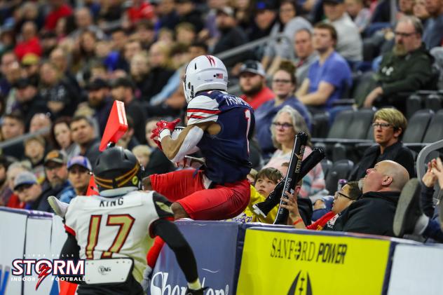Sioux Falls Storm receiver Carlos Thompson, Jr. makes a catch against the Iowa Barnstormers
