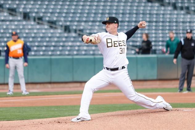 Salt Lake Bees pitcher Jhonathan Diaz
