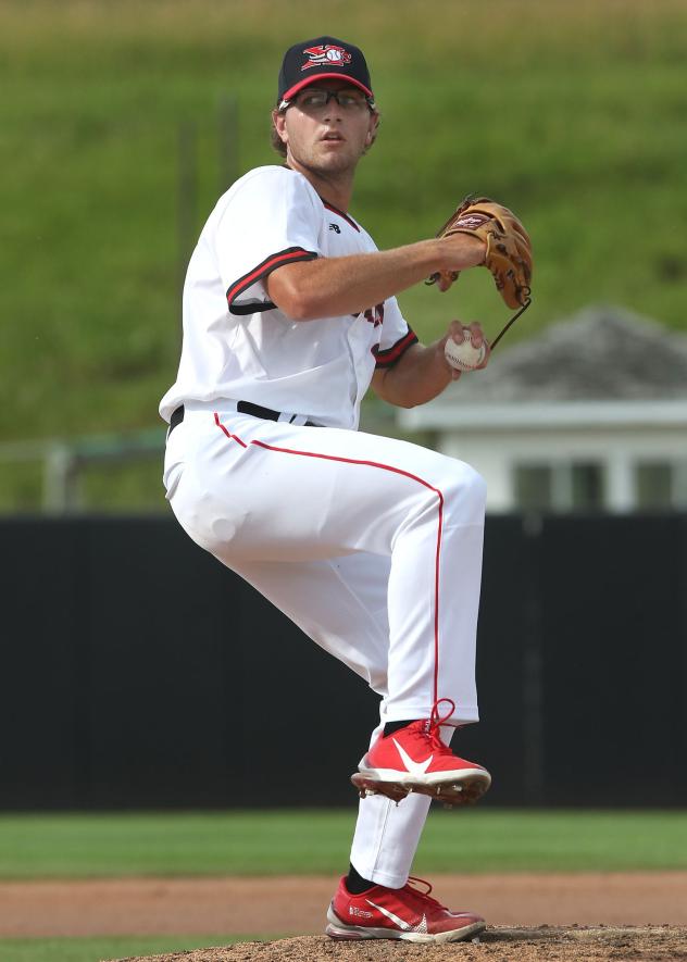 Sioux City Explorers pitcher Tyler Koch