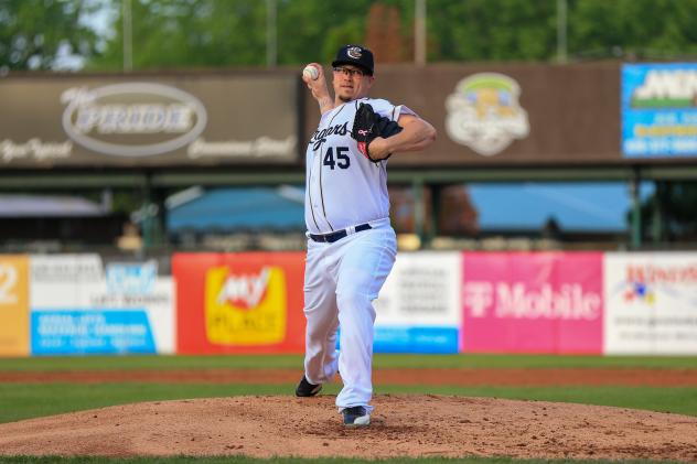 Kane County Cougars pitcher Vance Worley