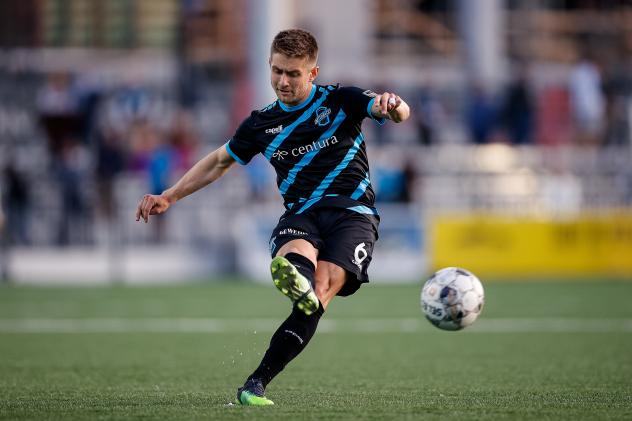 Colorado Springs Switchbacks FC midfielder Cameron Lindley