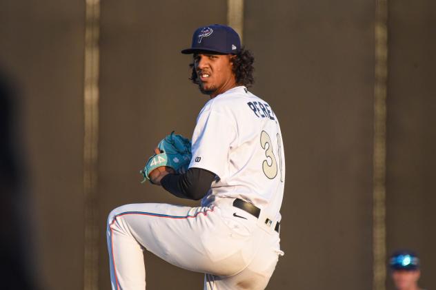 Pensacola Blue Wahoos pitcher Eury Pérez