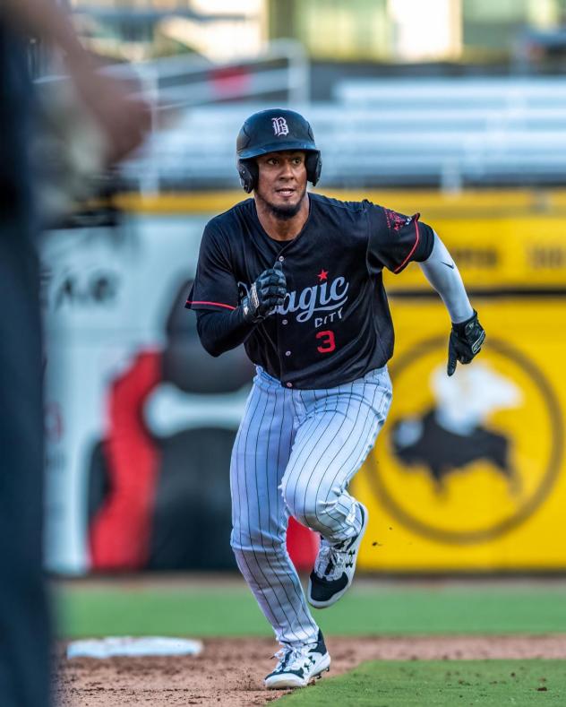 Birmingham Barons shortstop Lenyn Sosa