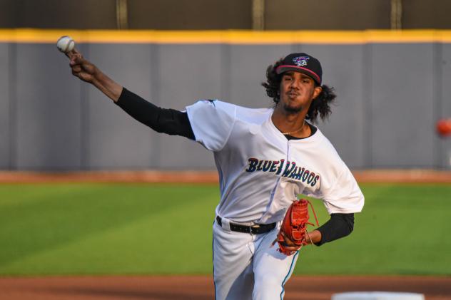 Pensacola Blue Wahoos pitcher Eury Pérez