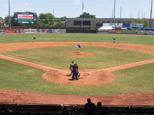 New Jersey Jackals take on the Evansville Otters at Bosse Field