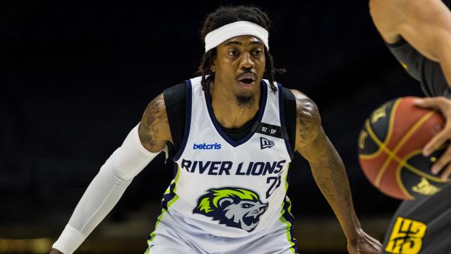 Niagara River Lions guard Daniel Waldin-Mullings
