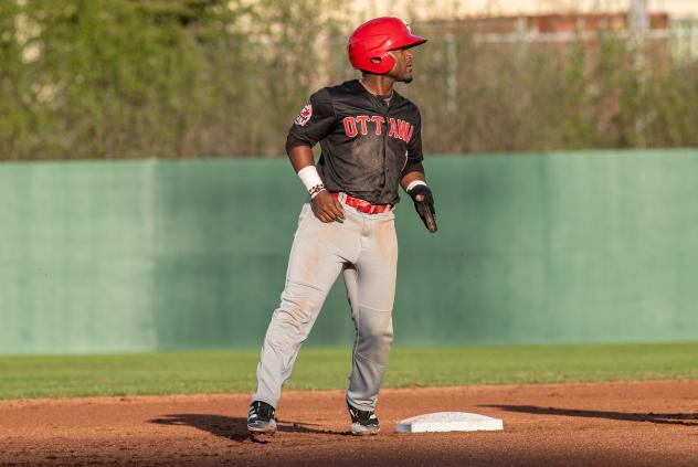 Ottawa Titans on the basepaths