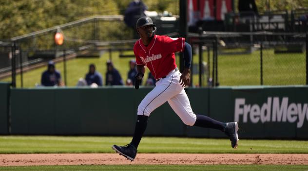 Kyle Lewis of the Tacoma Rainiers