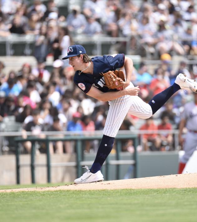 Somerset Patriots pitcher Mitch Spence delivers