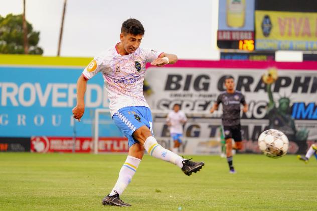 Las Vegas Lights FC with possession against the El Paso Locomotive
