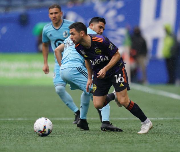 Seattle Sounders FC midfielder Alex Roldán