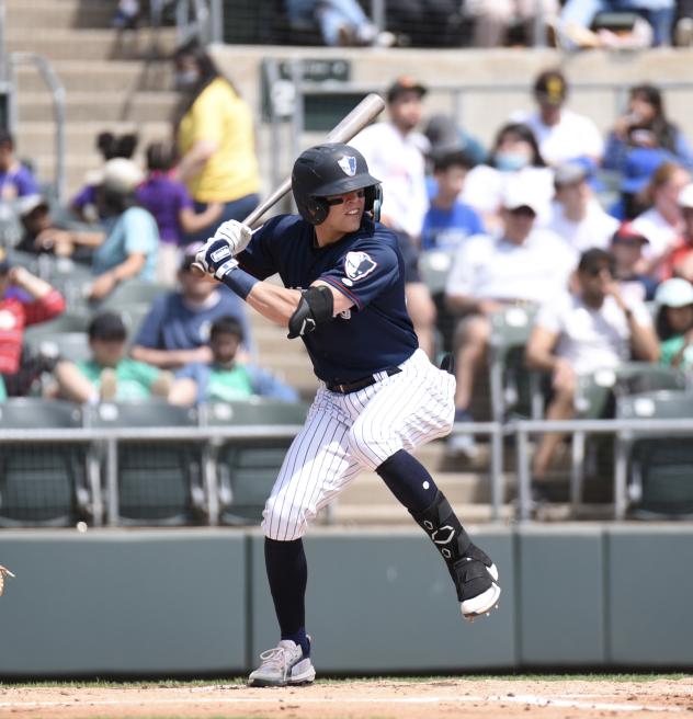 Brandon Lockridge of the Somerset Patriots