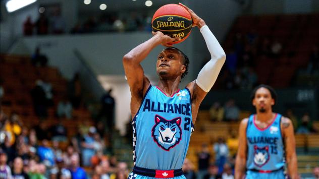 Montreal Alliance at the free throw line